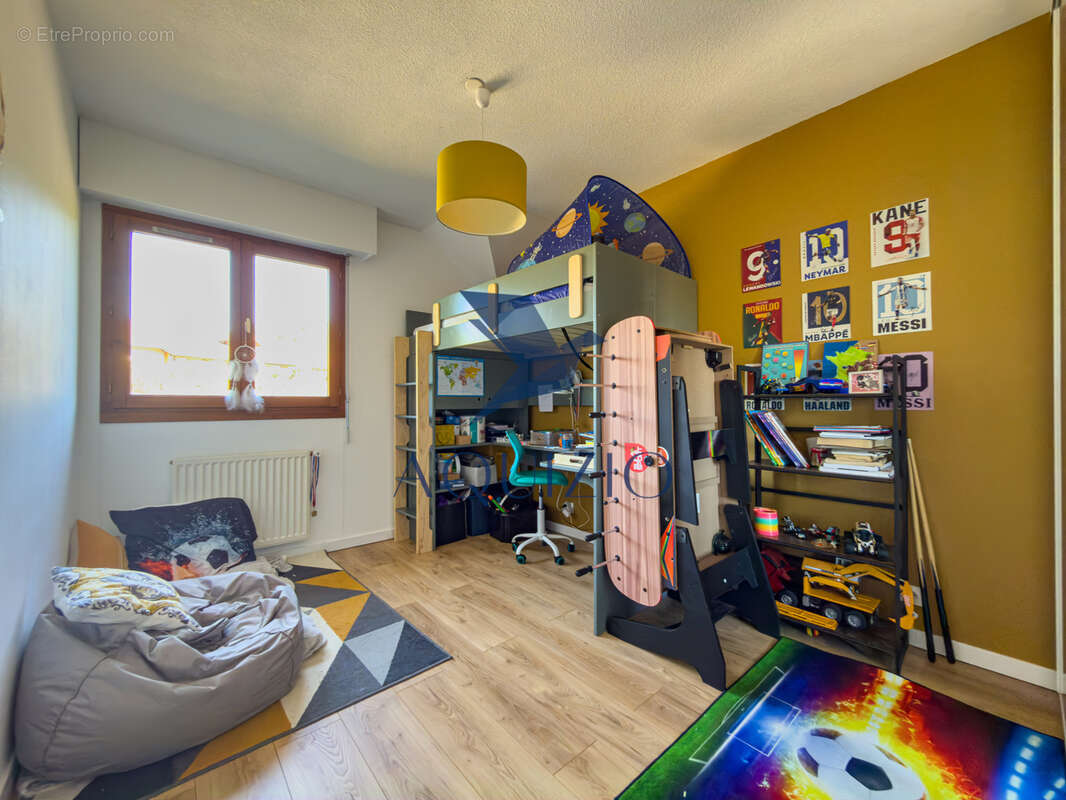 T4 en duplex idéalement situé - photo 11