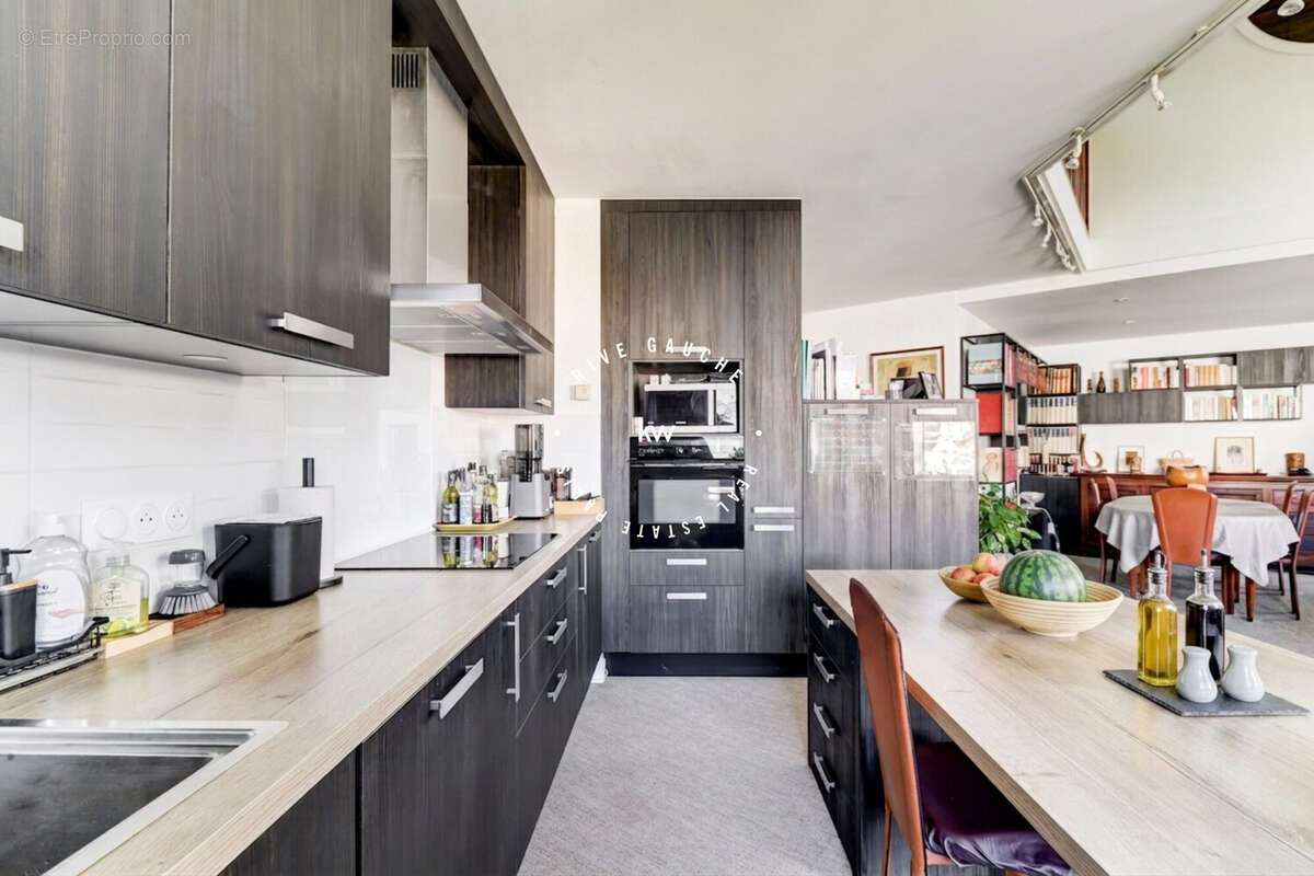 Appartement 162 m² à Suresnes  - photo 9