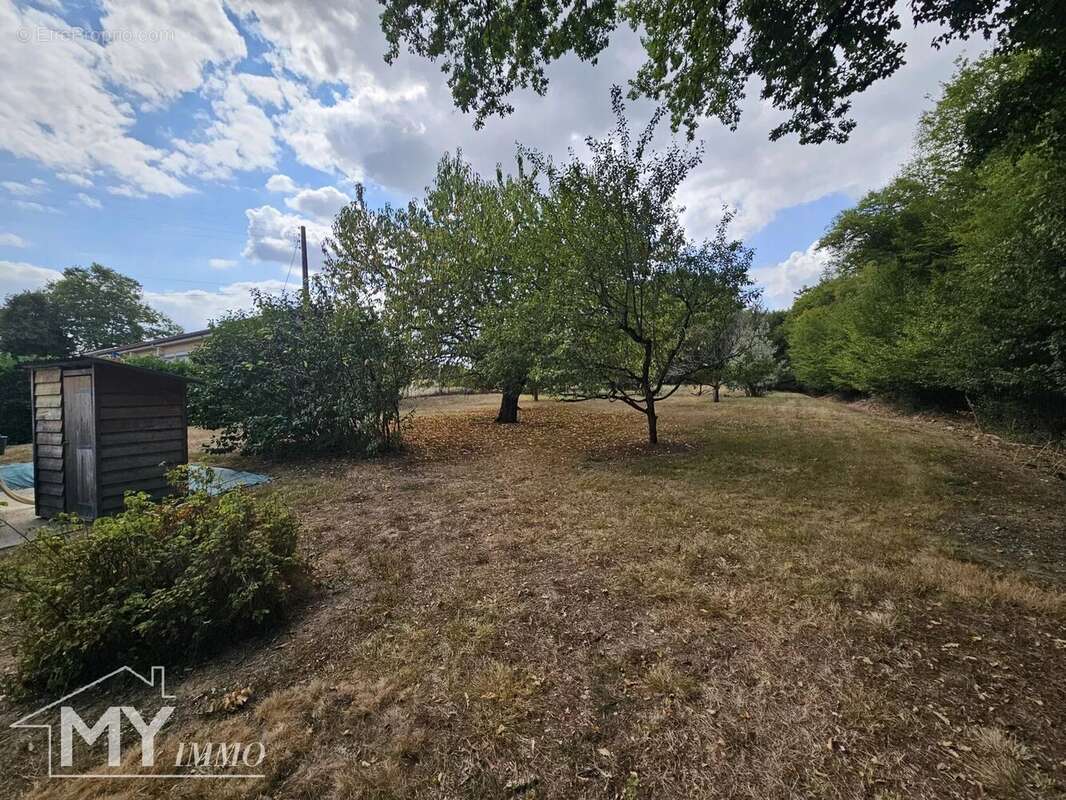 Maison à LA ROQUILLE