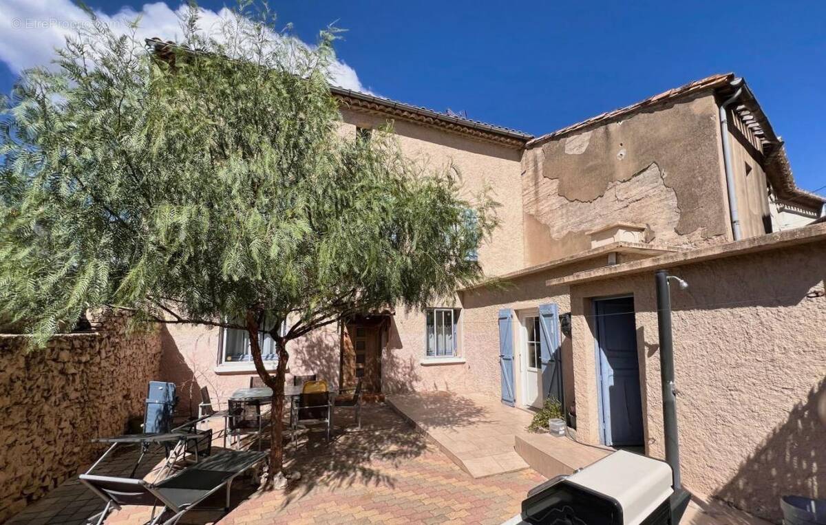 Maison à AIGUES-VIVES