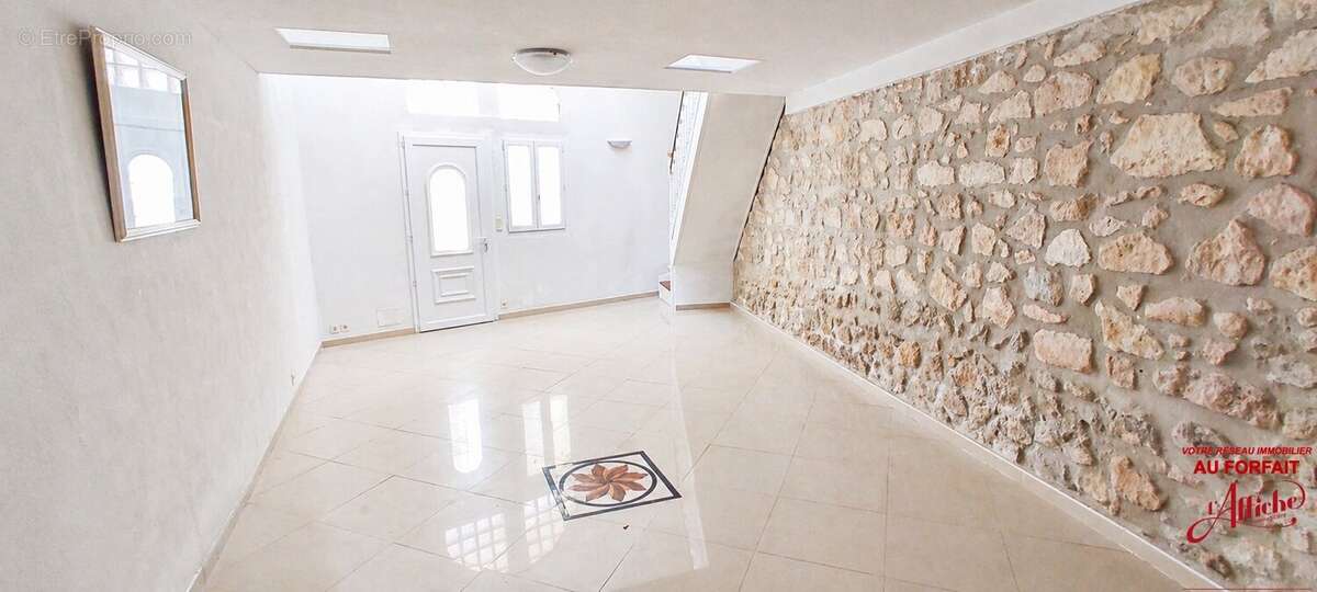 Maison à ROQUEFORT-DES-CORBIERES