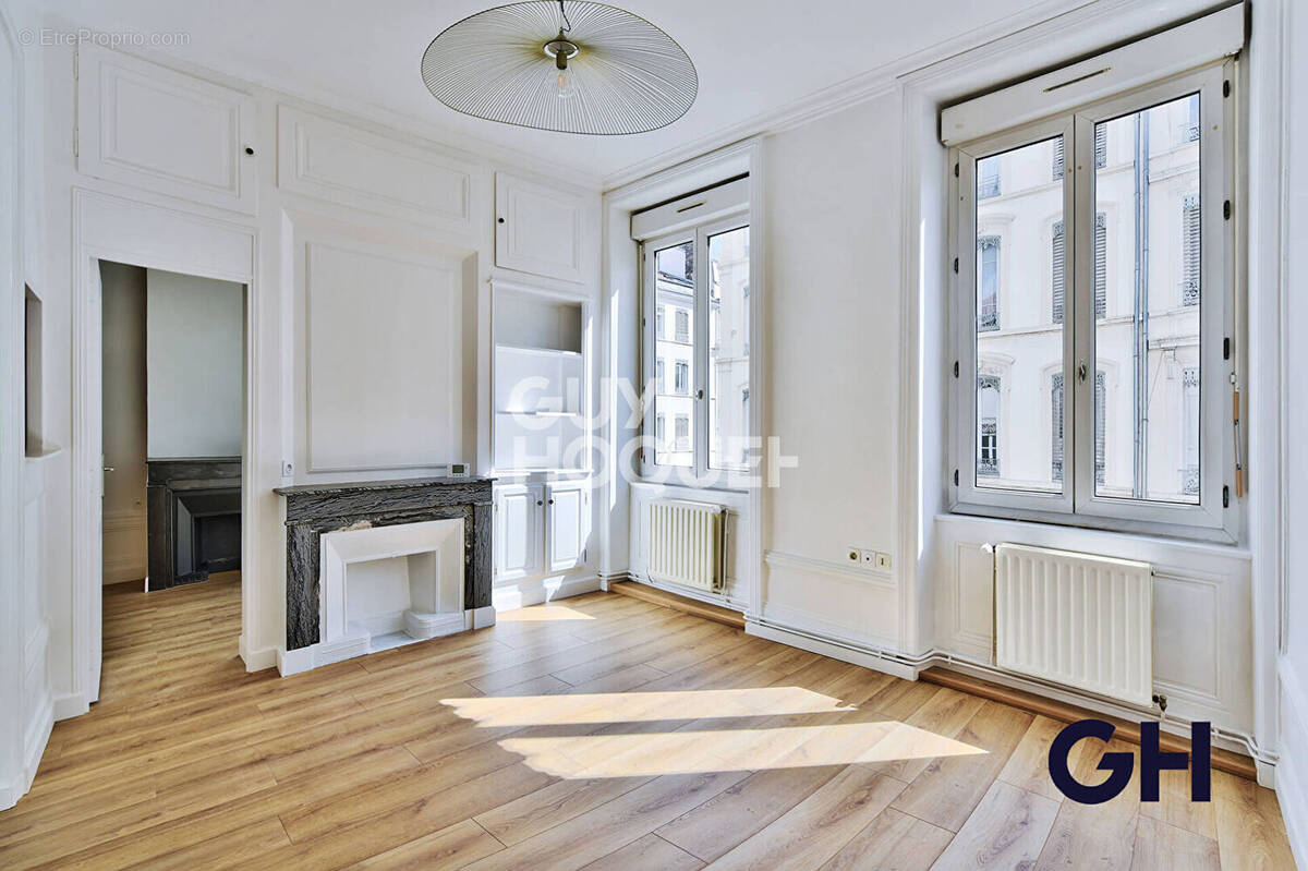 Appartement à LYON-6E
