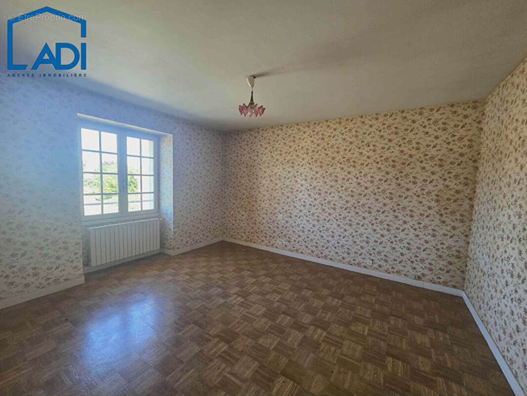 À vendre, Saint-Maixent-l'École ! - photo 10