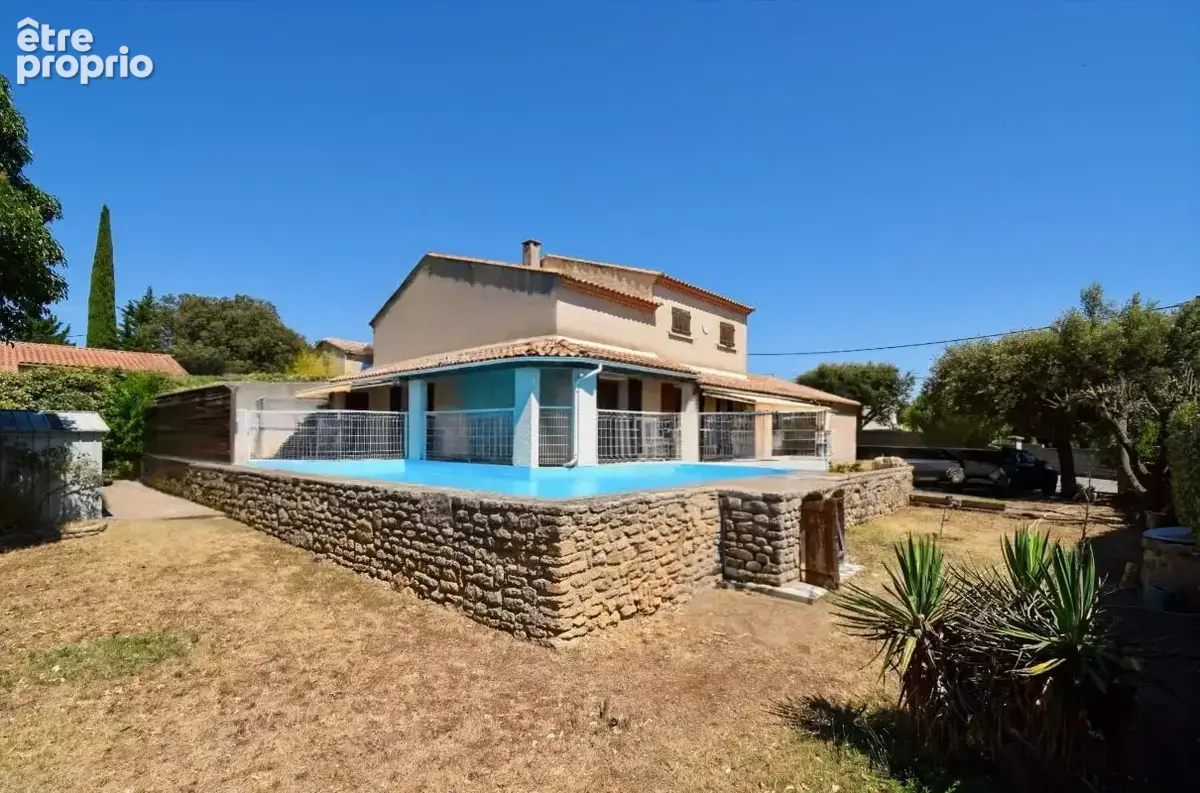 Pont du Gard: solide maison  138 m², 3ch - photo 17
