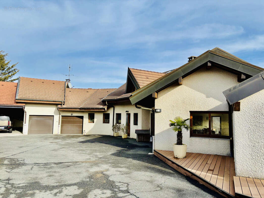 1 - Maison à VETRAZ-MONTHOUX