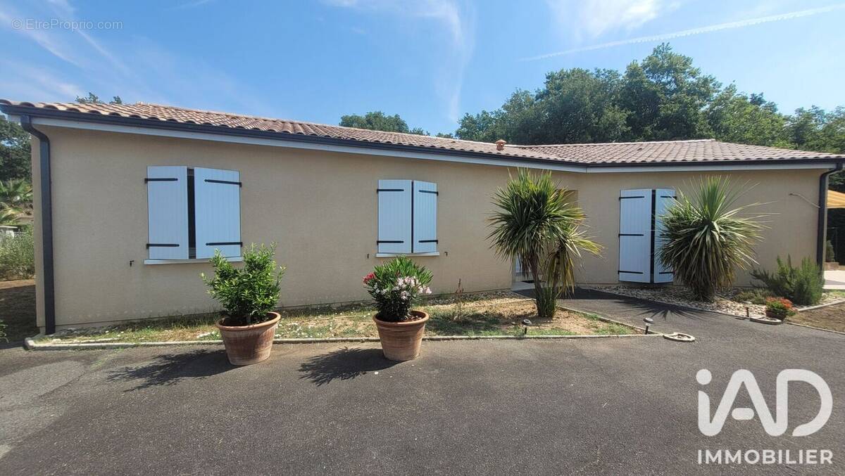 Photo 1 - Maison à COUTRAS