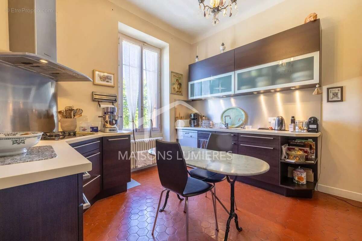 Demeure d'exception en centre-ville d'Apt - 11 pièces - 950 000€ - 370 m² habitables - photo 10