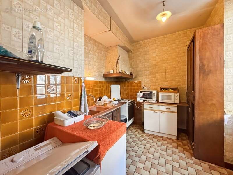 Maison à COURRENSAN