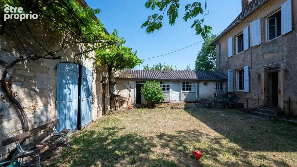 Payrac – Élégante maison bourgeoise en pierre de 258 m² avec 6 c - photo 5