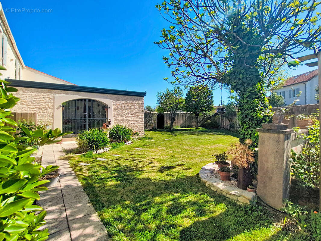 Maison Courçon 8 pièces 277.78 m² - photo 24