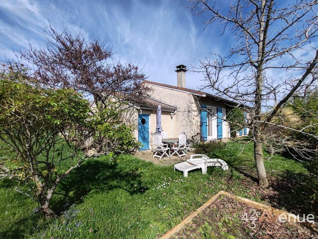 Maison à LA GRAND-CROIX
