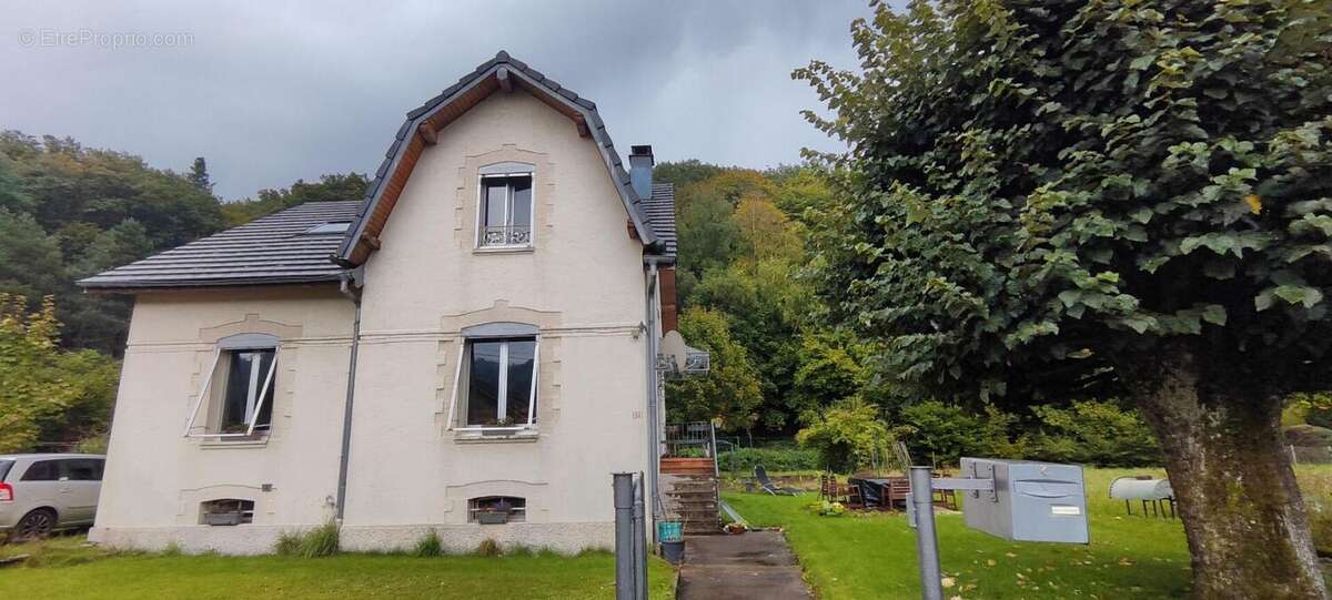 Maison à PLANCHER-BAS