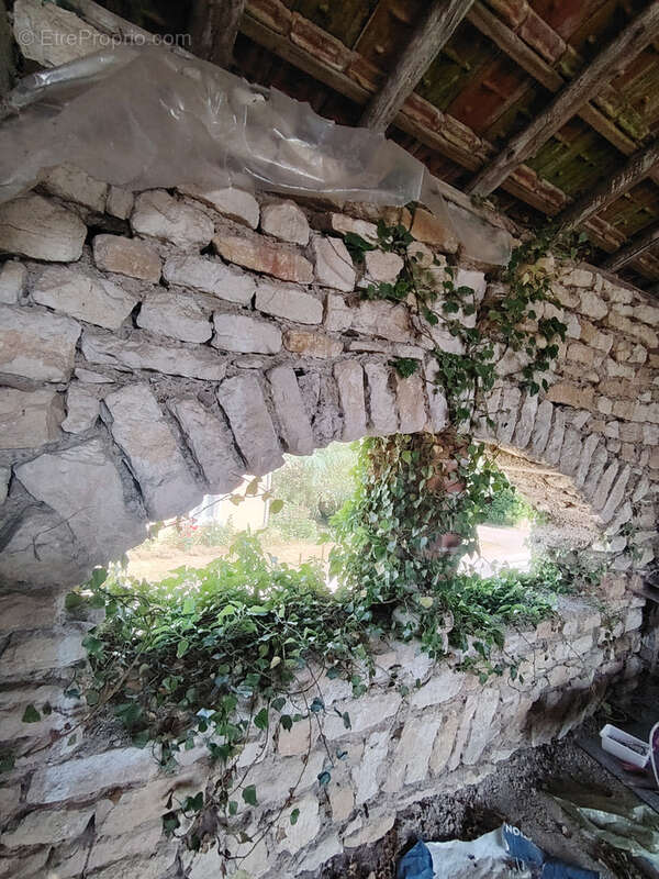 Maison à DAMPVITOUX