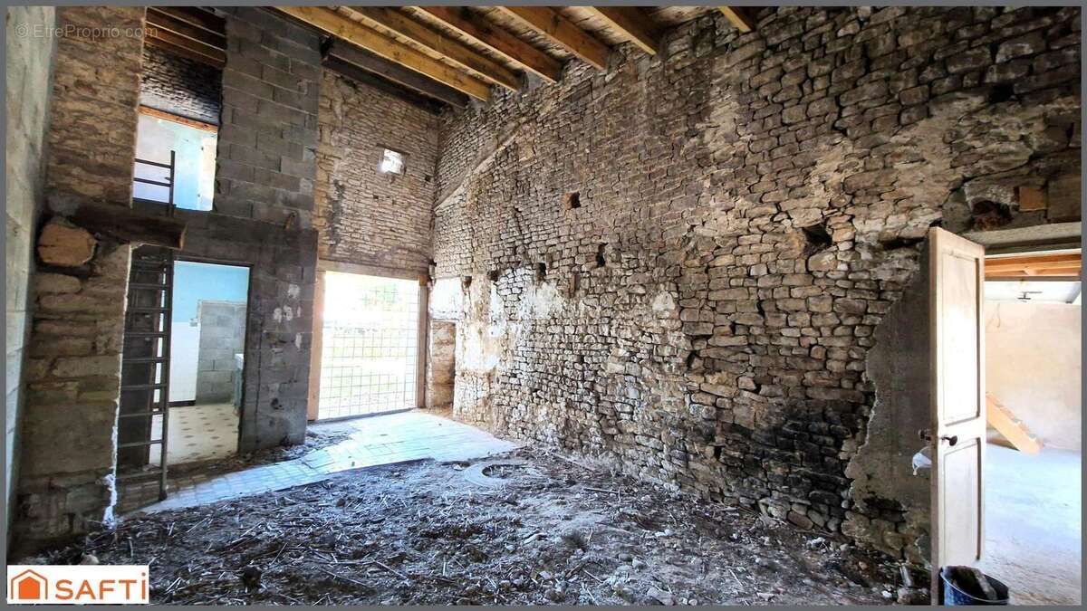 Photo 1 - Maison à SAINT-SAUVEUR-D'AUNIS