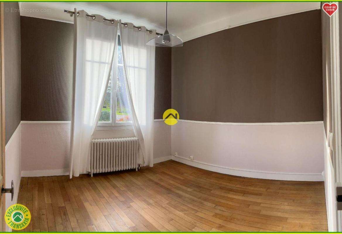 Maison à NEUVY-SUR-BARANGEON