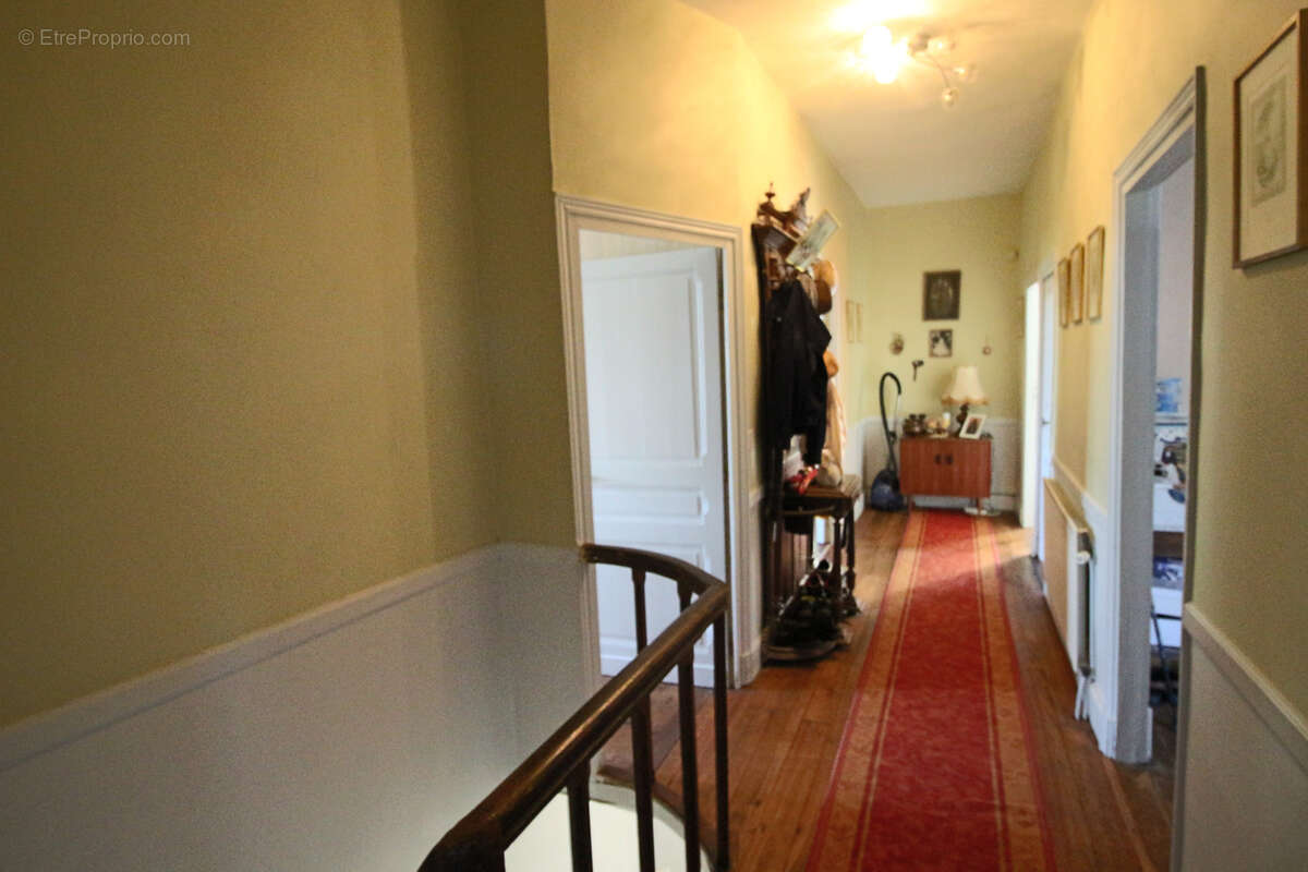 Maison à PUY-L'EVEQUE