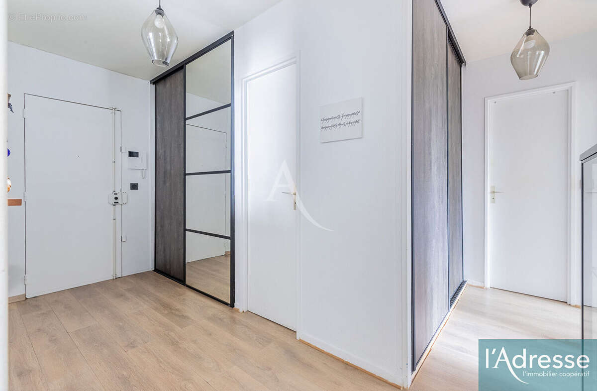 Appartement à LES ULIS
