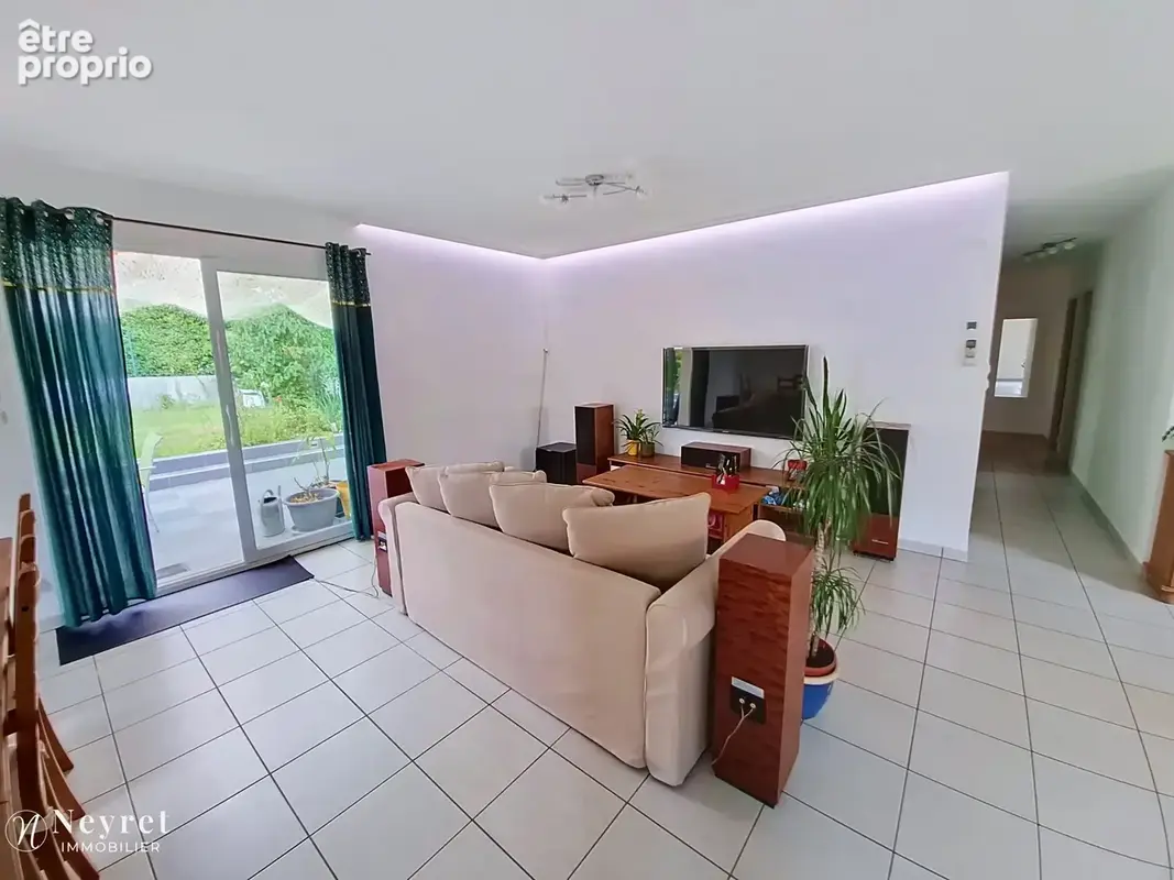 A ne pas rater ! Secteur Saint Ignace, Maison de plain pied de 105,85 m2, 3 chambres sur 600 m2 clos et arboré - photo 3