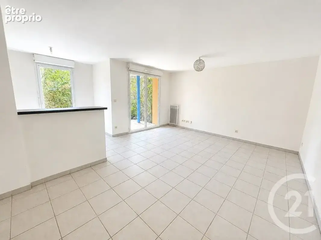 Appartement 61 m² à La Salvetat-Saint-Gilles  - photo 2