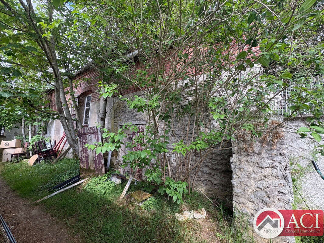 Maison à AMBLAINVILLE