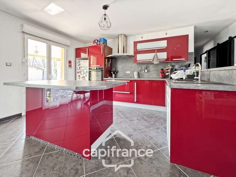 Maison à OUROUX-SUR-SAONE