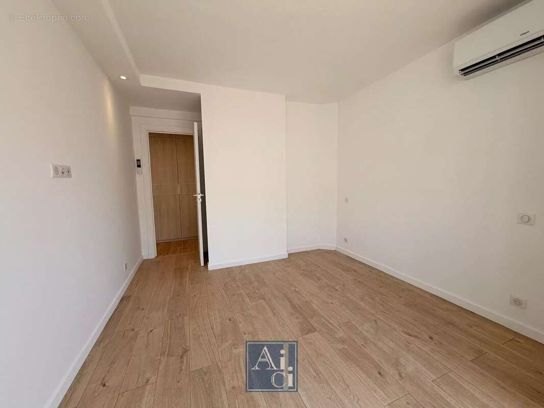 Appartement 3 pièces Cannes Grand Hôtel - photo 12