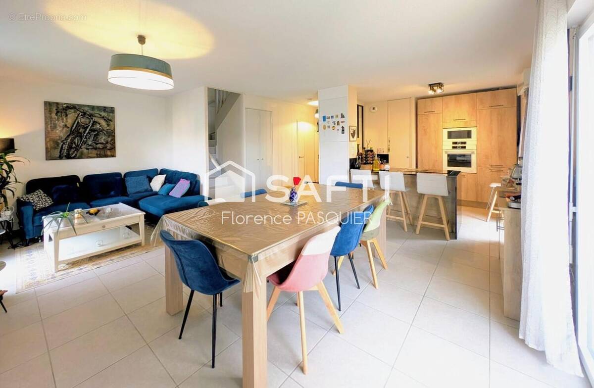 Photo 1 - Maison à LE HAILLAN