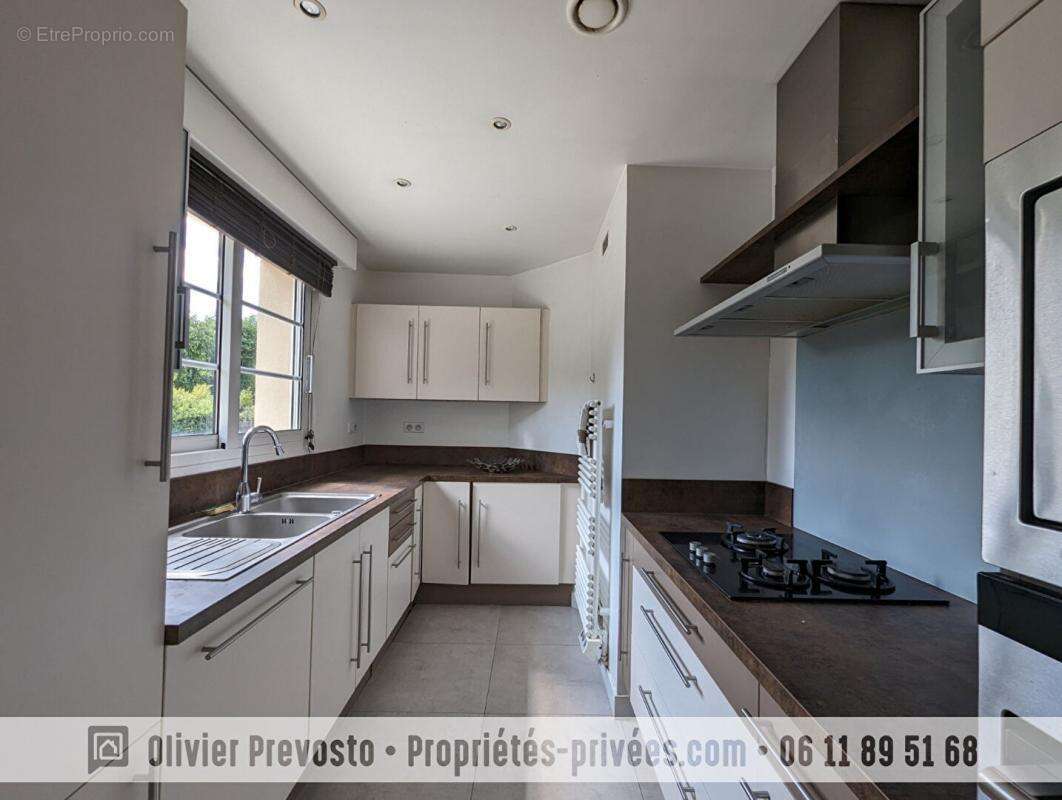 Maison à VERRIERES-LE-BUISSON