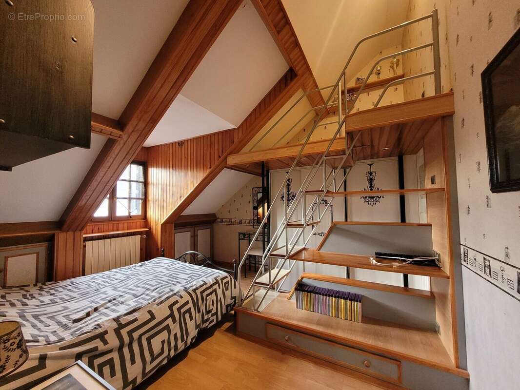 Maison à GOUSSAINVILLE