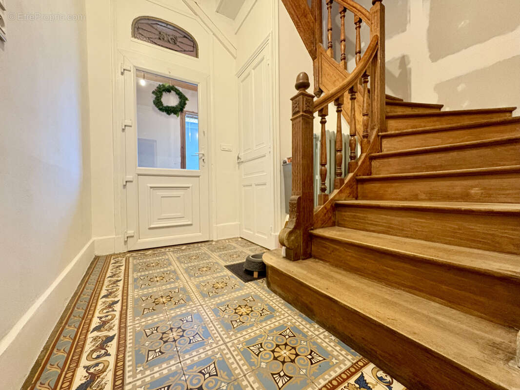 Maison à PUY-GUILLAUME