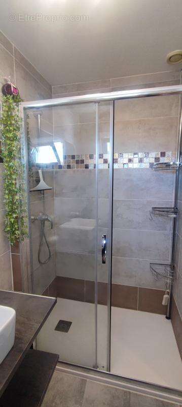 Maison à GREZIEU-LA-VARENNE