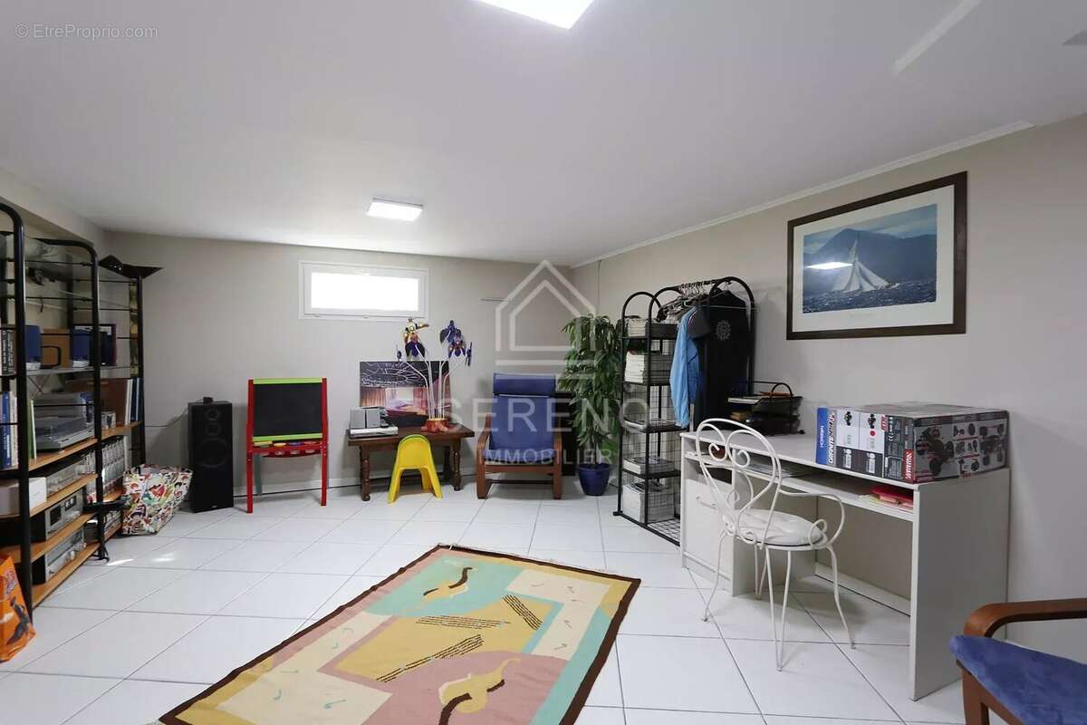 Maison à CHAMPS-SUR-MARNE