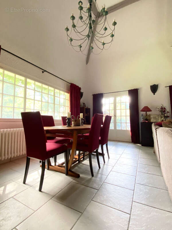 Maison à ARNIERES-SUR-ITON