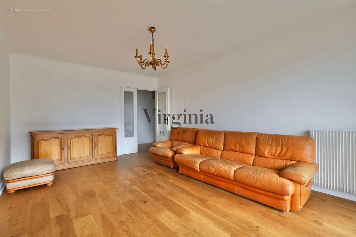 Appartement à PARIS-12E