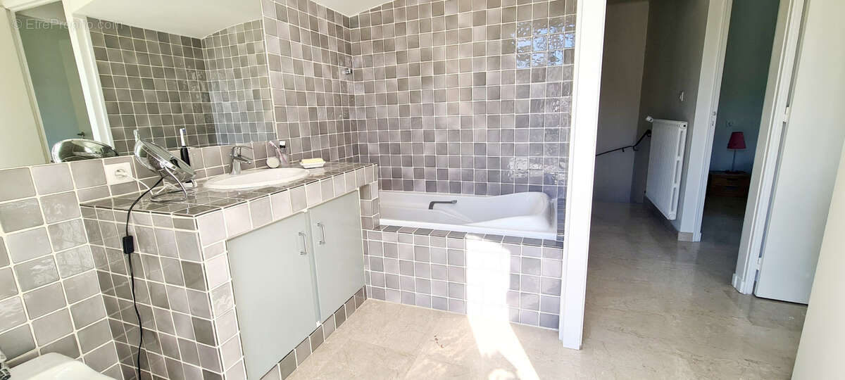 Maison à BARBENTANE