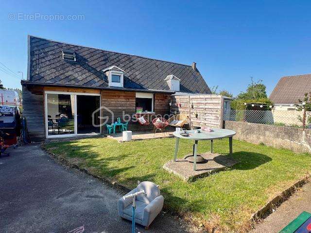 Maison à OCTEVILLE-SUR-MER