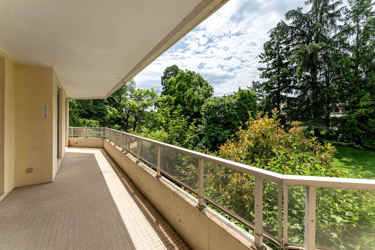 Appartement à TASSIN-LA-DEMI-LUNE