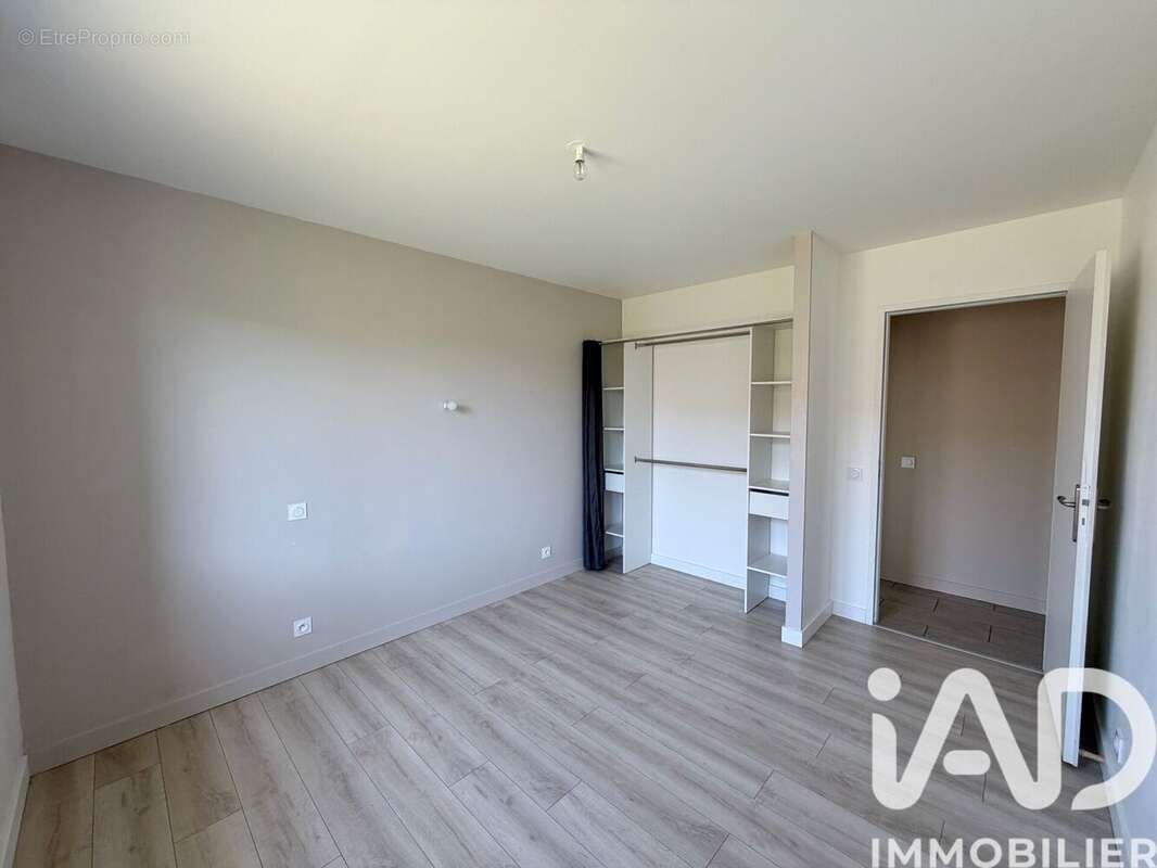 Maison 101 m² à Neuville-De-Poitou  - photo 6