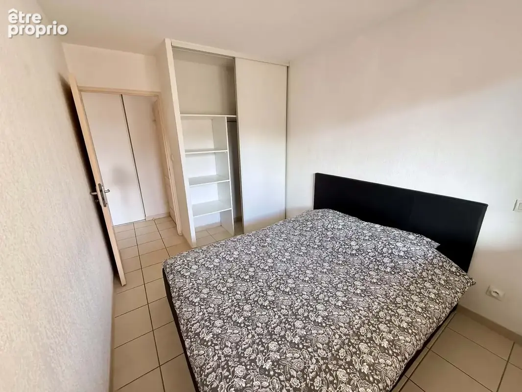 Appartement T2 en rez-de-chaussée avec terrasse, piscine et parking - photo 4
