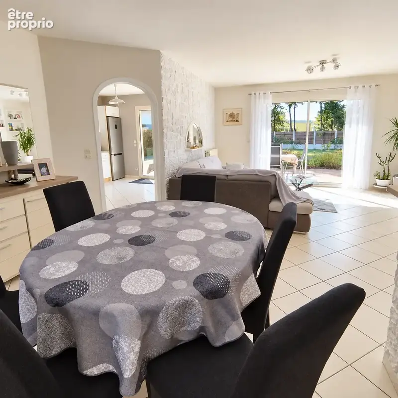 Maison de plain pied de 114m2  avec 3 chambres et bureau sur jolie terrain de 880 m2 dans un quartier calme. - photo 16