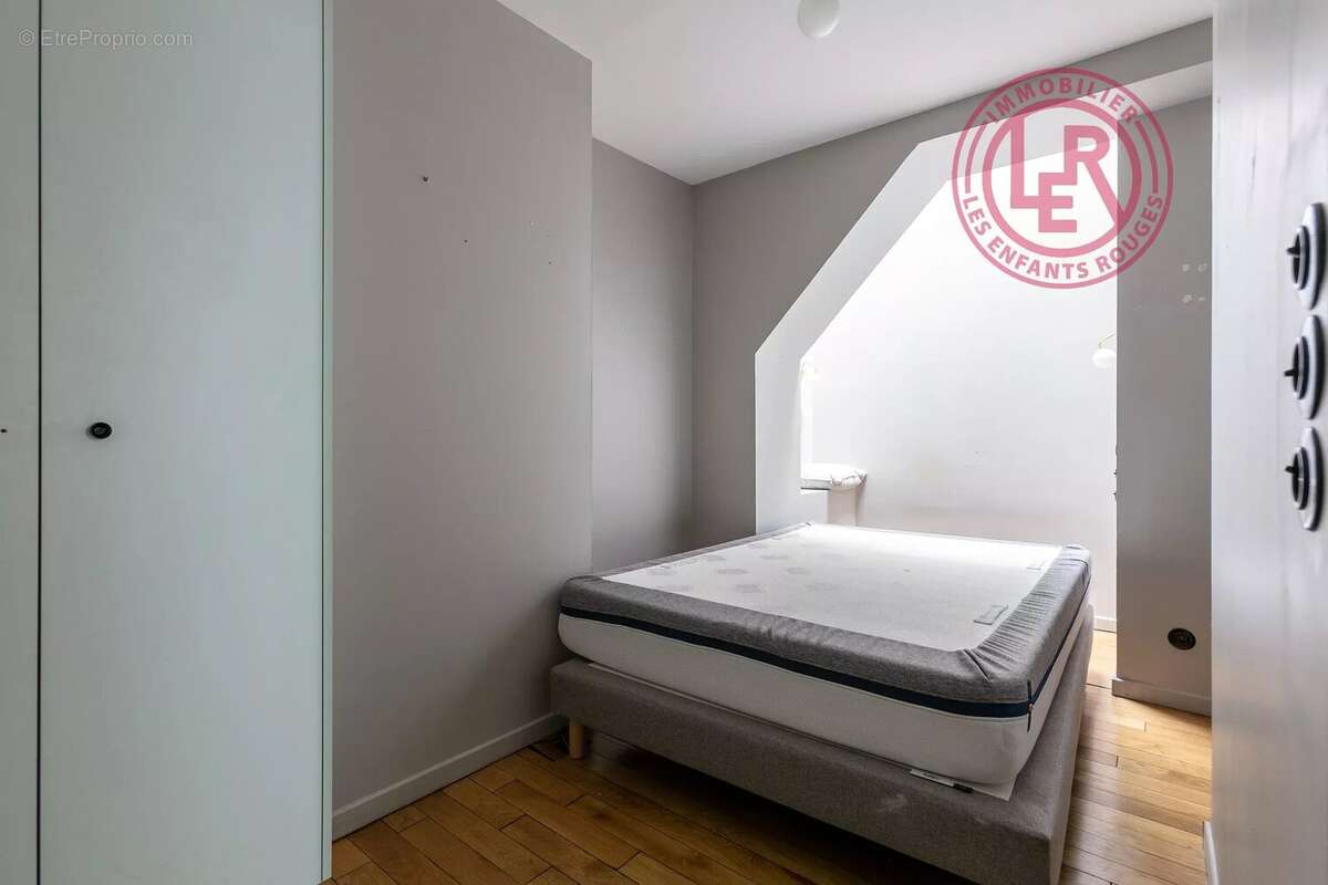 Appartement à PARIS-11E