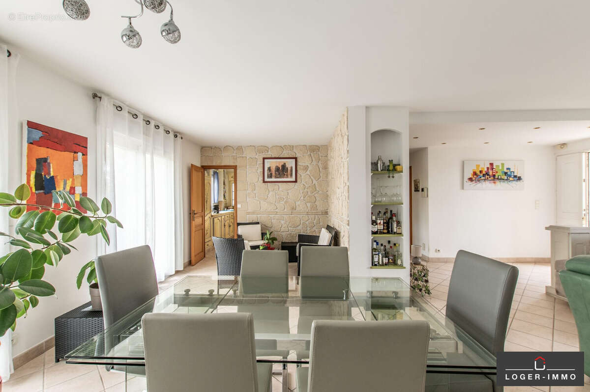 Maison à BRY-SUR-MARNE