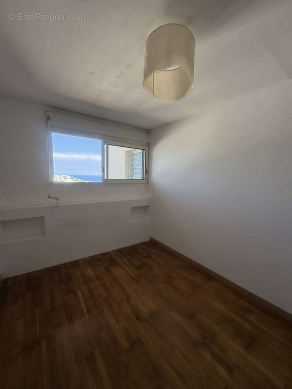 Appartement à LES AVIRONS