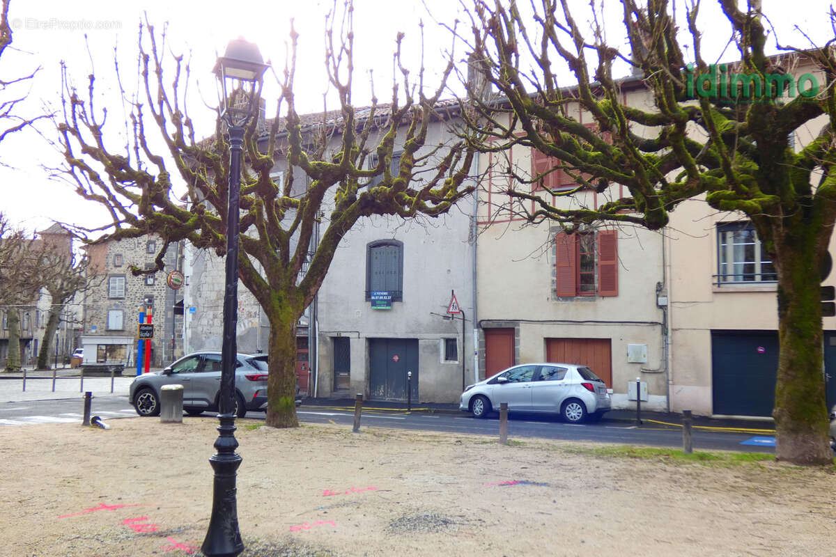 Maison à AURILLAC