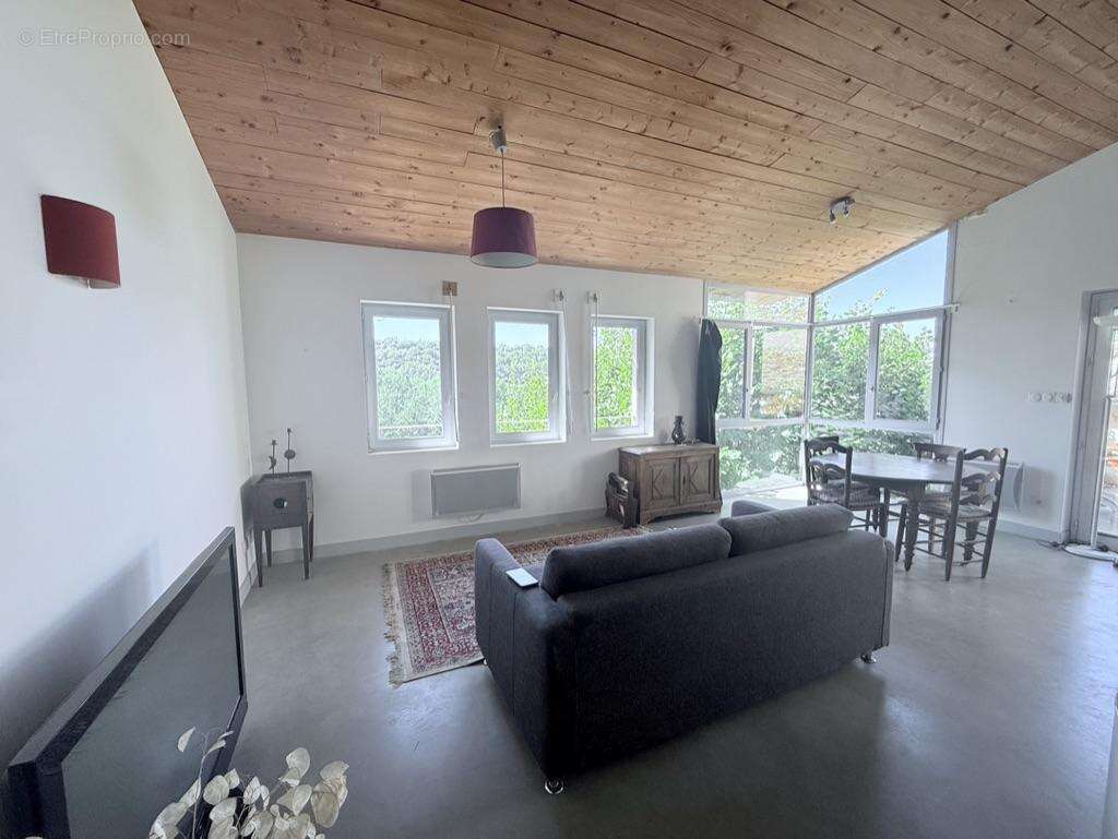 Maison à LE BEAUCET