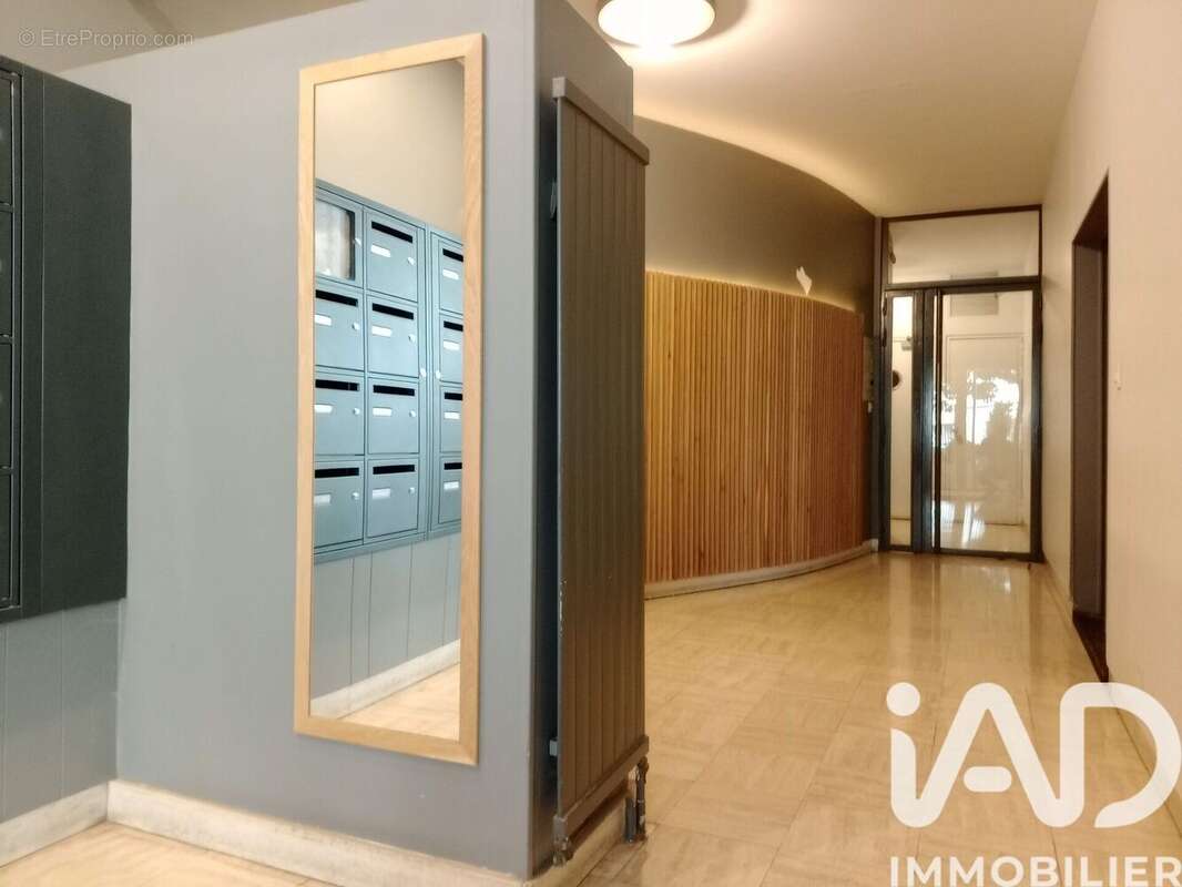 Photo 7 - Parking à PARIS-18E