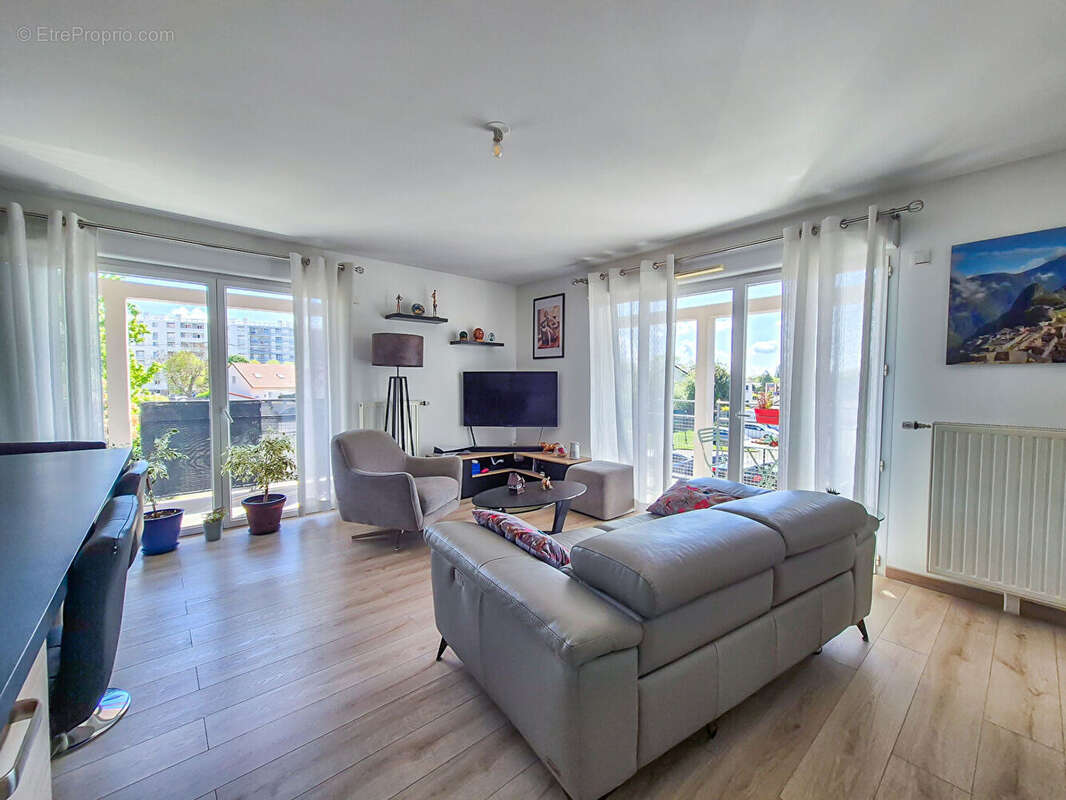 Appartement à LE MEE-SUR-SEINE