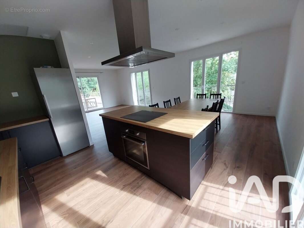 Photo 3 - Maison à SAINT-CHAMOND