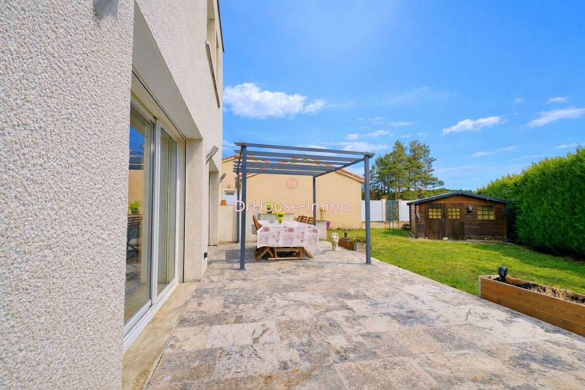 Maison à SAINT-PAL-DE-MONS