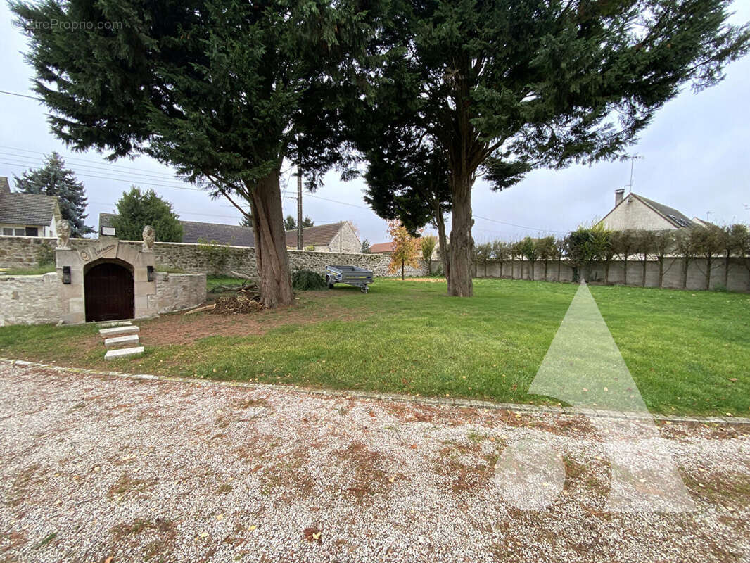 Maison à CREPY-EN-VALOIS